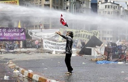 The Guardian'ın gözünden Taksim! Onlar çapulcu değil!