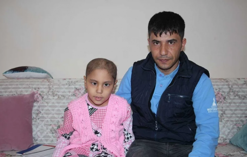 7 yaşındaki Rüya’nın tedavisi için para toplanmasına İzmir Valiliği’nden izin çıkmadı