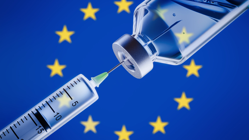 AB, Koronavirüs'e karşı iki doz aşı olan turistlere sınırları açacak