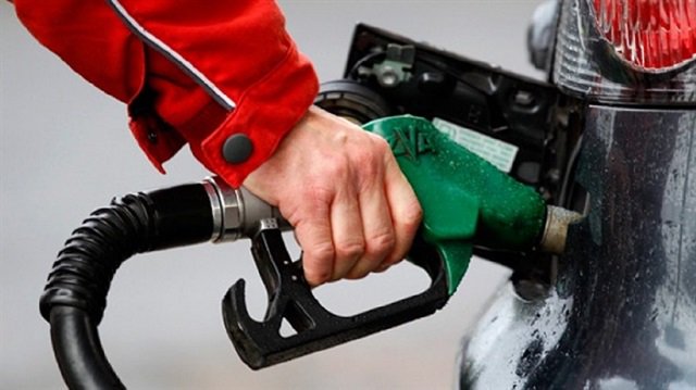 ABD'nin İran kararı petrol fiyatlarını yükseltti