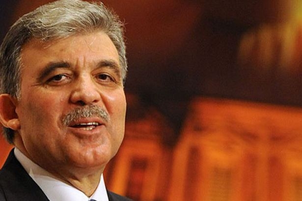Abdullah Gül'den 'ayakkabısı çıkarılıp arandı' açıklaması