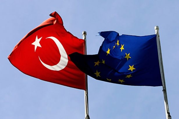 AB'nin Türkiye'ye vize serbestliği şarta bağlı!