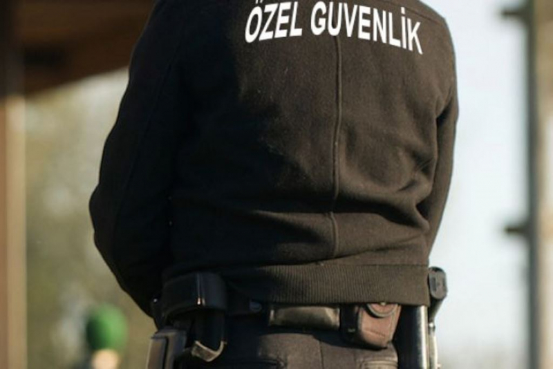 Adana'da bankanın 4 milyon 795 bin eurosunu taşıyan güvenlik görevlisi parayı alıp kaçtı