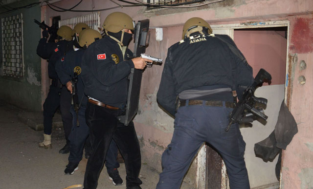 Adana'da şafak vakti IŞİD operasyonu: 9 gözaltı 