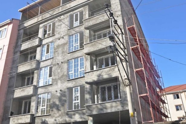 Adıyaman'da 6. kattan düşen inşaat işçisi hayatını kaybetti 