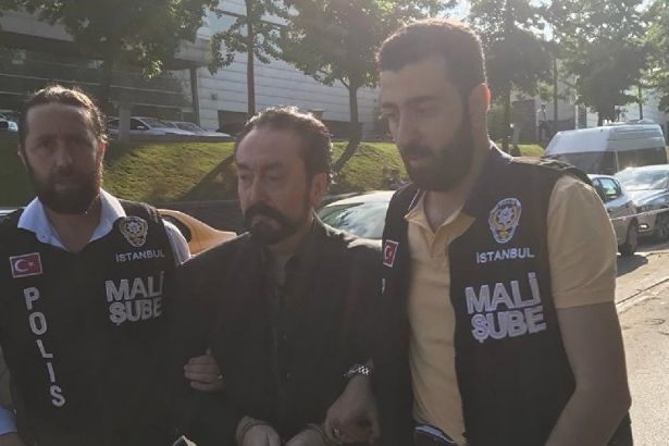 Adnan Oktar gözaltına alındı