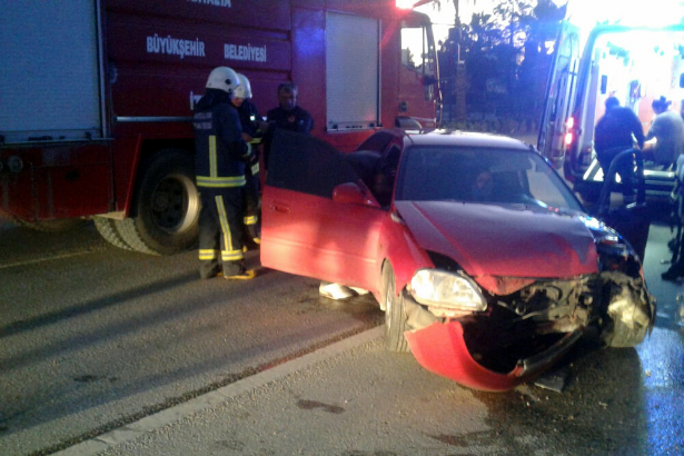 AKP'li Özhaseki, Türel ve Yılmaz trafik kazası geçirdi