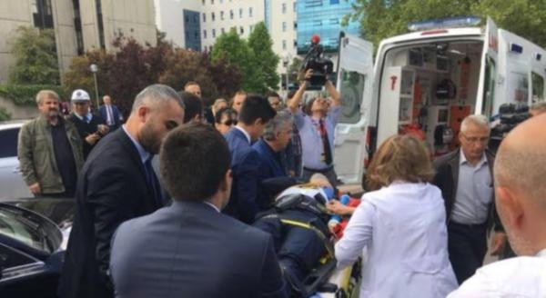 AKP'liler mecliste birbirini ezdi! Eski bakan hastaneye kaldırıldı...