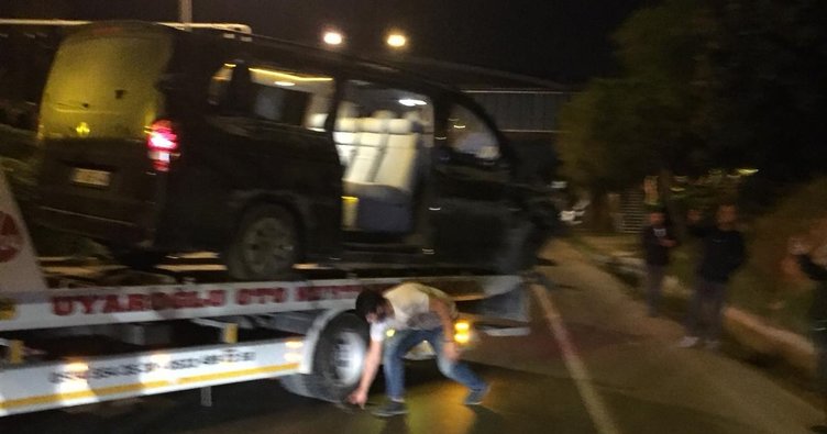 Alanyaspor futbolcularını taşıyan minibüs devrildi! Josef Sural ağır yaralı