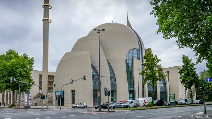 Almanya'da cami önünde yapılacak 'Muhammed Peygamber' karikatürlü gösteri yasaklandı