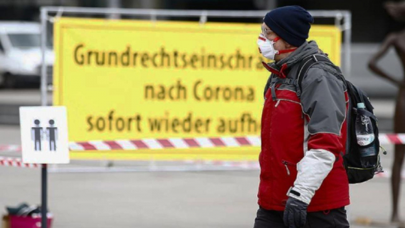 Almanya'da mutasyona uğramış koronavirüs vakası tespit edildi