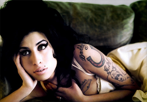 Amy Winehouse belgeseli rekor kırdı!