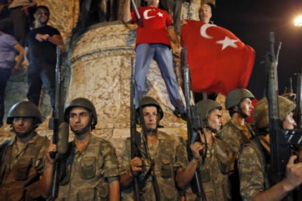 'Ankara'da darbe oluyor' iddiası sonrası AKP'li vekilden açıklama