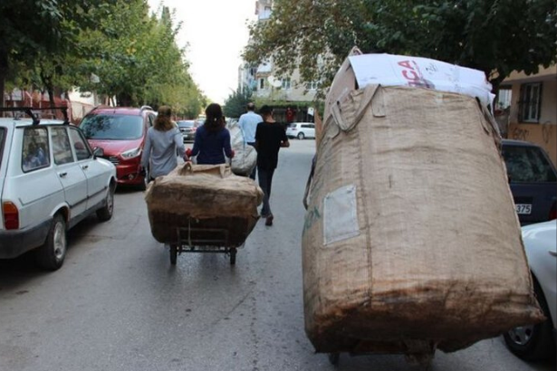 Ankara'da kağıt toplayıcılığı yasaklandı