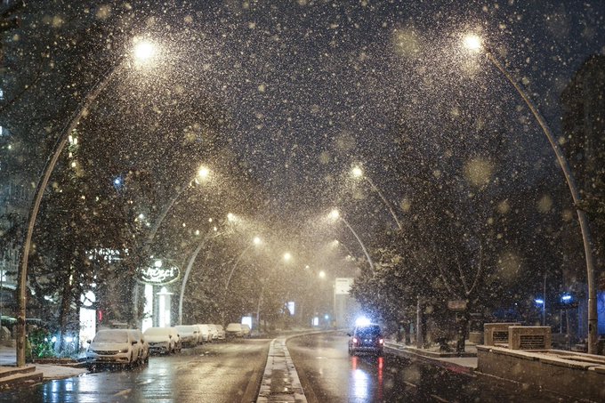 Ankara'da sıcaklık sıfırın altında 10 dereceyi buldu: Yetkililer buzlanmaya karşı uyardı