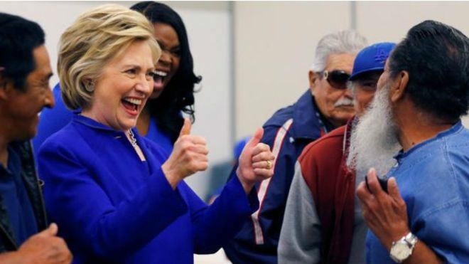 AP: Clinton başkan adaylığını garantiledi!