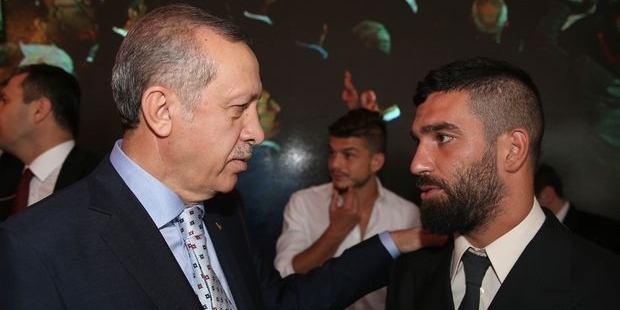 Arda Turan'dan Erdoğan'a: Benim başkomutanım sizsiniz!