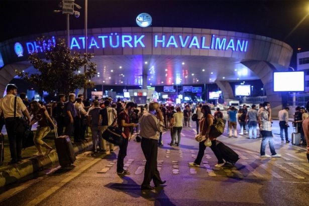 Atatürk Havaalanı'na saldıranlar tutuklanıp tahliye edilmiş!