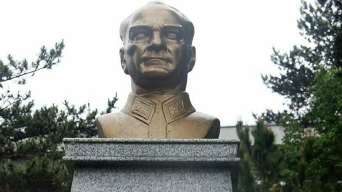 Atatürk heykelini çaldığı gerekçesiyle 4 kişi tutuklandı