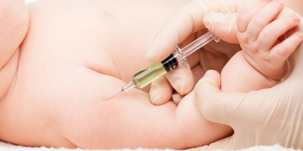 AYM: Çocuğa aşı yaptırma sorumluluğu ailenindir