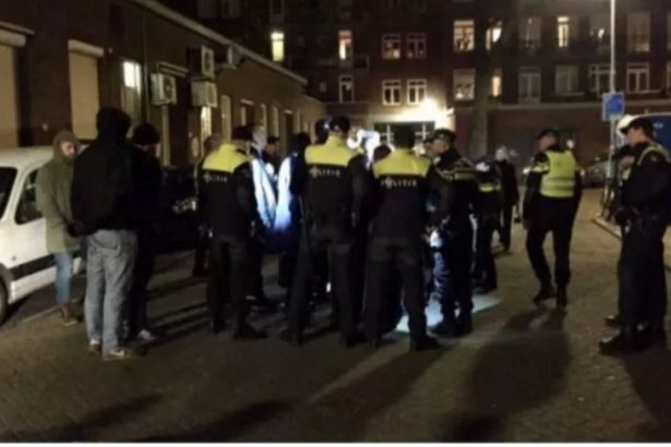 Bakan Kaya, polis eşliğinde Rotterdam'dan ayrıldı