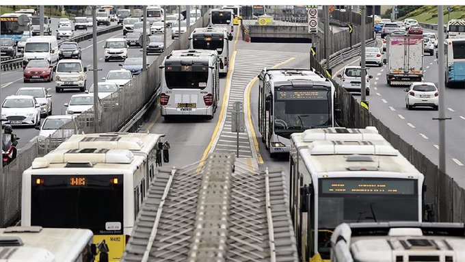 Bazı metrobüs durakları iptal edildi