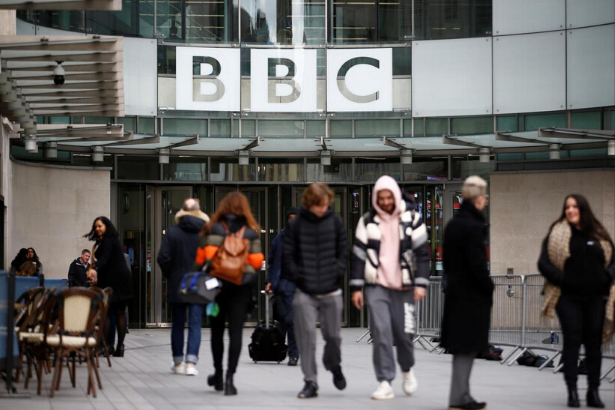 BBC, 'tasarruf' kapsamında 450 çalışanını işten çıkarma kararı aldı