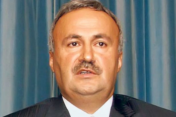Bir AKP kurucusu daha 'hayır' oyu vereceğini açıkladı 