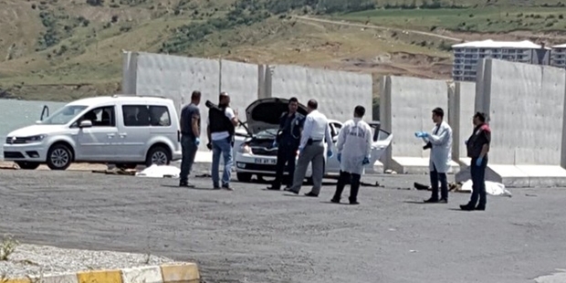 Bitlis'te polise saldırı!