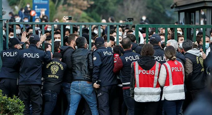 Boğaziçi Üniversitesi öğrencilerinin suç vasfı değiştirildi