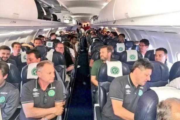 Brezilyalı 72 futbolcuyu taşıyan uçak düştü