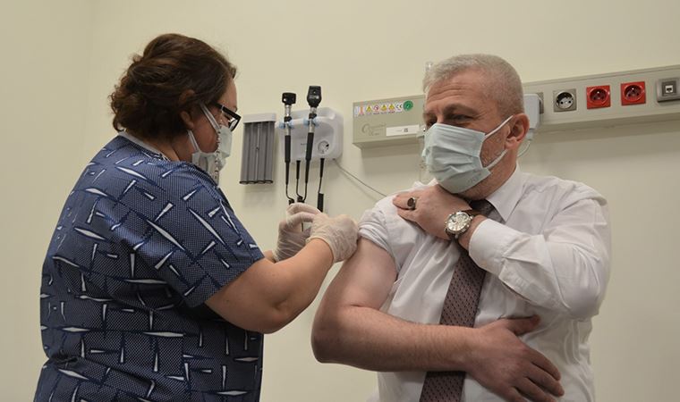 Bursa İl Sağlık Müdürü'nün yaptırdığı aşı plasebo çıktı