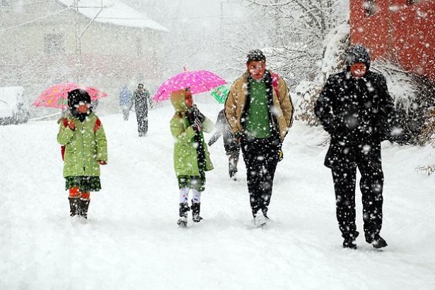 Bursa'da kar tatili
