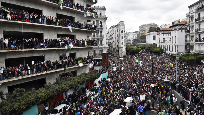 Cezayir'deki gösterilerde 108 kişi gözaltına alındı