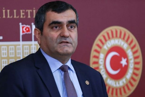 CHP'li Şeker: O rektör İslam devleti istiyor