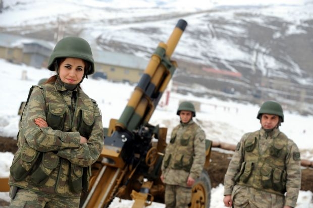 CHP'li vekilden kadınlar için askerlik önerisi!