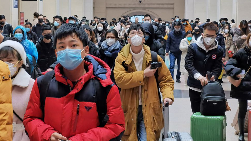 Çinli uzman: Virüsün sonunun yakın olduğunu unutun