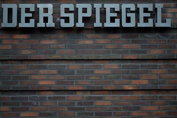 Der Spiegel muhabiri sahte bağış kampanyası yürütmüş
