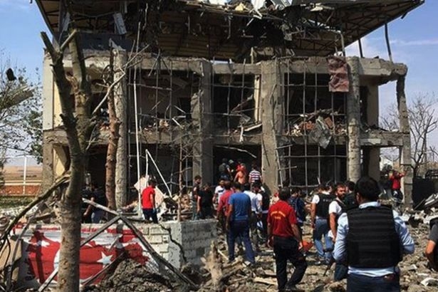 Diyarbakır Valiliği'nden patlamanın ardından açıklama!