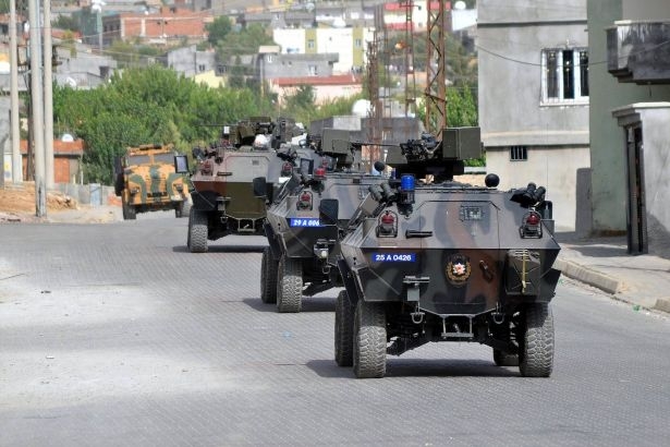 Diyarbakır'da 10 mahallede sokağa çıkma yasağı!
