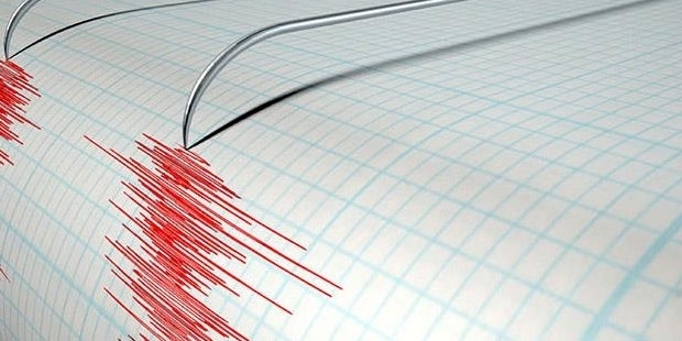 Ege'de 1 saatte 9 büyük deprem