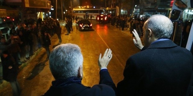 Ege'de Son Söz yazarı: “Erdoğan’ın korumaları, AKP’li belediye başkanını darp etti”