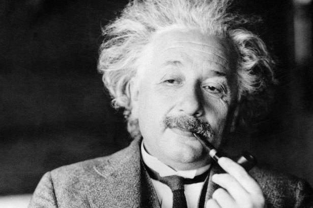 Einstein: Tanrı kelimesi benim için insanların zafiyetinin göstergesi