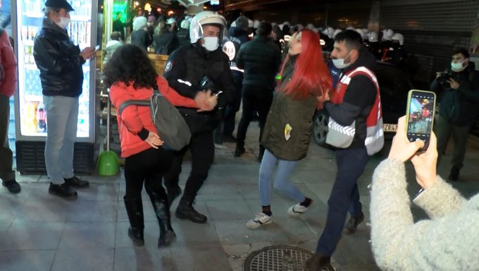 Emniyet Müdürlüğü: İstanbul'daki eylemlerde 70 kişi gözaltına alındı