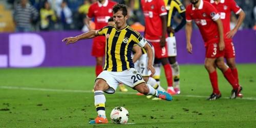 Fenerbahçe, Emre'nin penaltısıyla güldü!