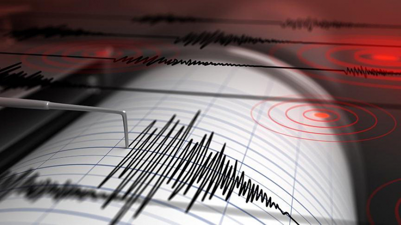 Endonezya'da 7.2 büyüklüğünde deprem