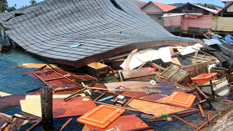Endonezya'da şiddetli depremde ölü sayısı 23'e yükseldi