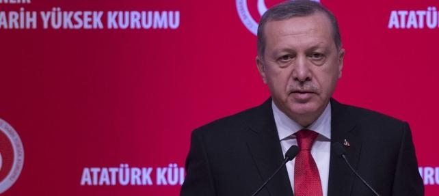 Erdoğan: Cumhuriyeti savunurken Osmanlı’yı bir kenara koyamayız!