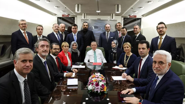 Erdoğan: Asgari ücret konusunda arkadaşların çok daha farklı bir hazırlığın içinde olduğunu biliyorum