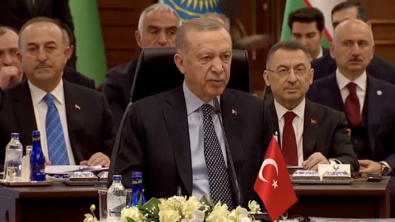 Erdoğan: Bu ölçekteki afetler karşısında eldeki imkanlar yetersiz kalıyor